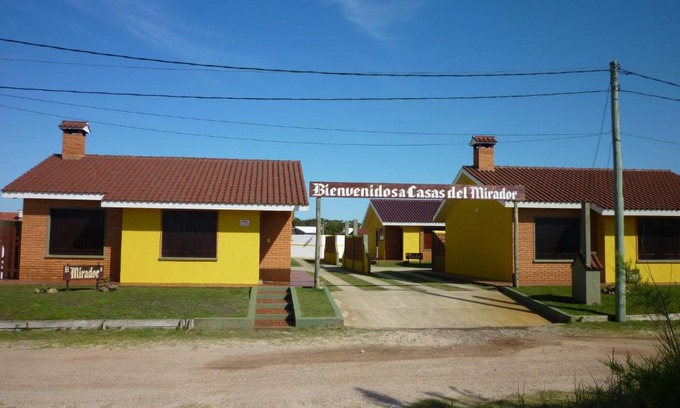 Puimayen House | Complejo Casas del Mirador