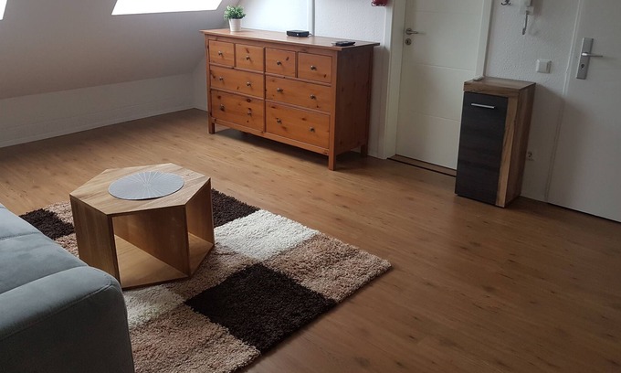 Volmerswerth House | Complete apartment in Dusseldorf: 45m ² underground close to A4