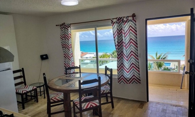 Punta Cancun Apartment | Complete Ocean front view Apartment + kitchen + bathroom 2 beds for 4 people