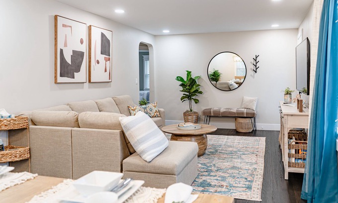 Saint Joseph House | Completely Remodeled 2 Bed 2 Bath Home Close to Beaches and Wineries w/2 Patios