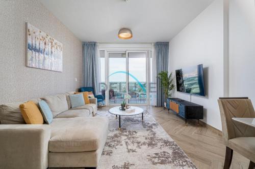 Bur Dubai Apartment | Contemporary 1BR in Al Kifaf Residences West, Bur Dubai by Deluxe Holiday Homes