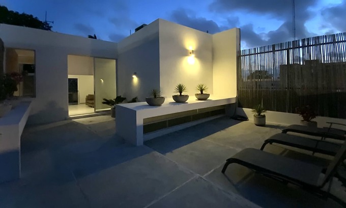Centro House | Contemporary Elegance in Historic Downtown