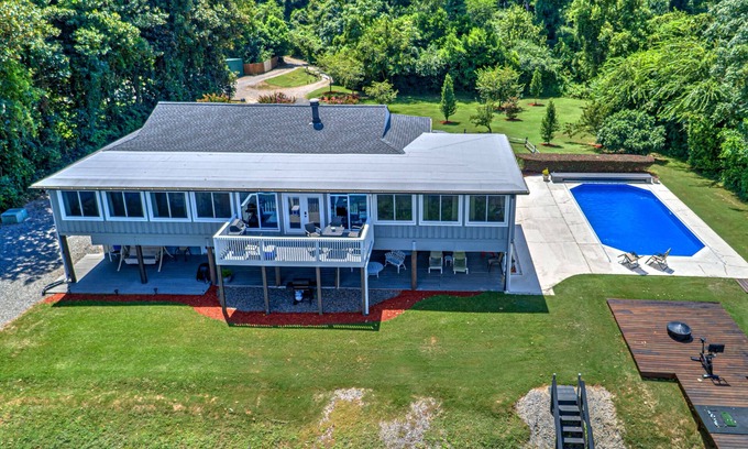 Augusta Apartment | Contract Work in Augusta? Comfort Meets Calm — Private Riverfront, Scenic Views