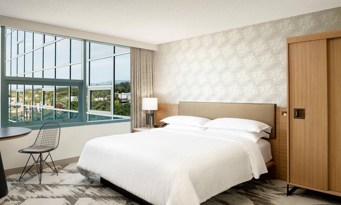 Cerritos House | Convenience and Service in Cerritos