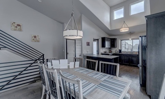 Rapid City House | Convenient Location Family-Friendly Locally Owned!