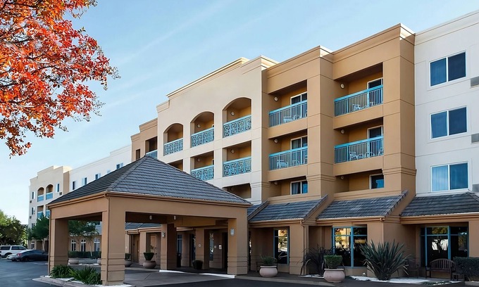 Pleasant Hill Hotel | Convenient Stay, Superb Location! 3 Relaxing Units, Close to Walden Park