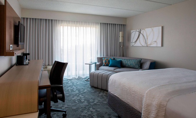 Norcross Hotel | Convenient Stay, Superb Location! Free Parking, Onsite Pool, Pets Allowed