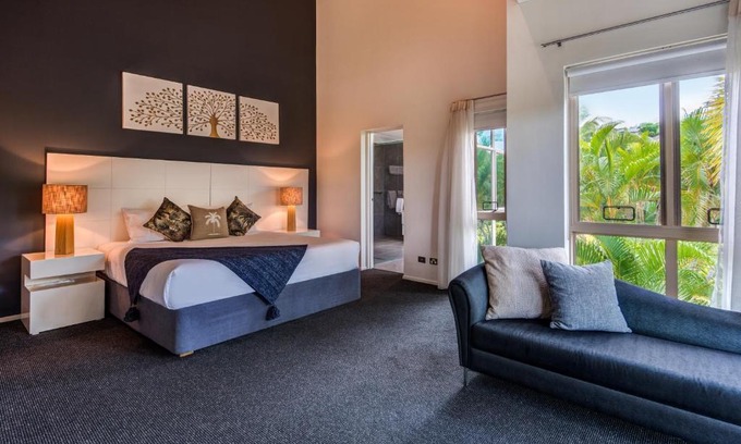 Hamilton Island House | Cooinda Gardens 6 on Hamilton Island by HamoRent