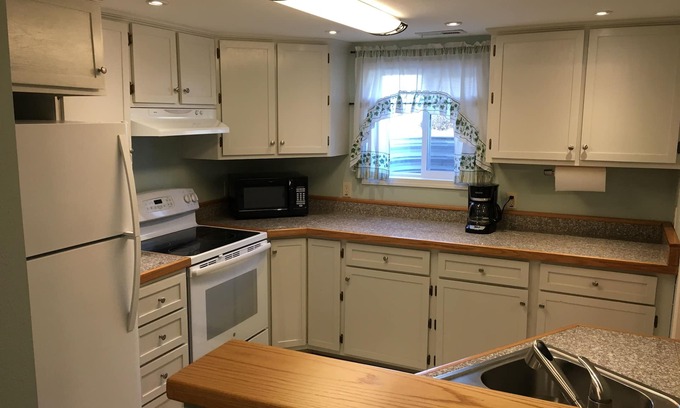 Riverton House | Cool ‘n Calm - A newly renovated basement house