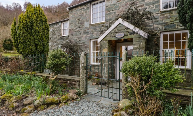 Borrowdale Cottage | COOMBE COTTAGE, family friendly, luxury holiday cottage in Rosthwaite