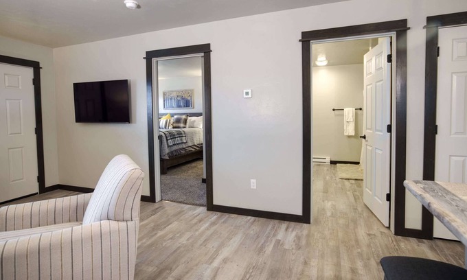 Butte House | Copper King Extended Stay Collection - Fully Furnished 2 bedroom duplex house