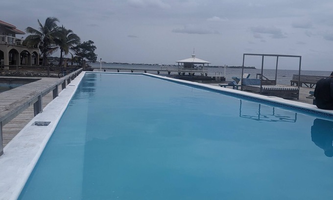 Isla de Utila Hotel | Coral View Beach Resort