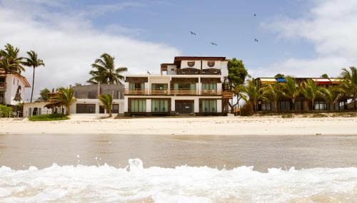 Puerto Villamil Bed & Breakfast | Cormorant Beach House