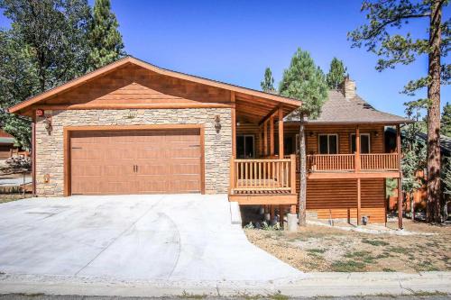 Eagle Mountain Estates House | Cornerstone Lodge-1559 by Big Bear Vacations
