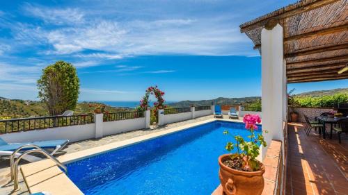 Frigiliana House | Cortijo Los Naranjos Frigiliana by Ruralidays