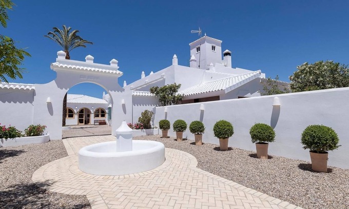 Conil de la Frontera Villa | Cortijo Mina| Private Luxury Villa with swimming pool