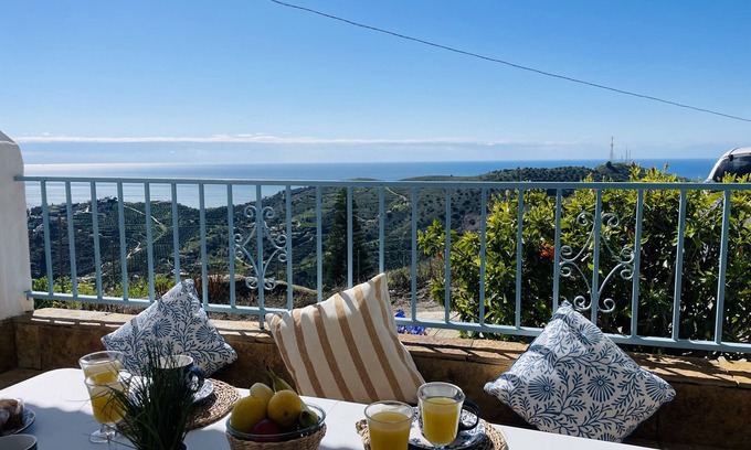 Torrox Cottage | Cortijo Montesueños with views by At Home Costa del Sol