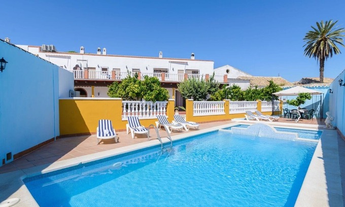 Moriles Villa | Cortijo Rural El Patriarcal I y II Moriles by Ruralidays