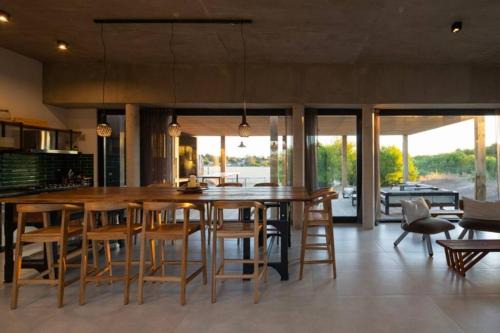 Pinamar House | Costa Esmeralda para 8 frente al Golf! Ecuestre