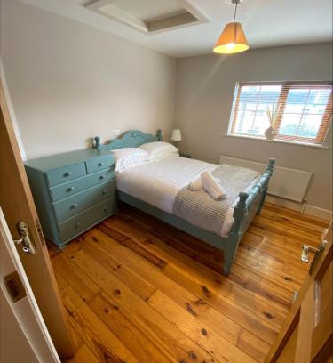 Galway City Centre House | Cosy 4 Bedroom Galway House with Rear Garden Patio