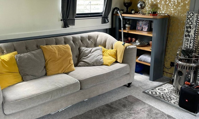 Langold Boat Rental | Cosy 70ft wide beam barge on the river! Completely off grid living!