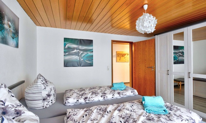 Schieder-Schwalenberg Apartment | Cosy apartment for 4 guests with WIFI, TV, balcony, pets allowed and parking