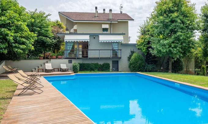 Monteu Roero Apartment | Cosy apartment for 6 guests with WIFI, A/C, private pool, TV, terrace and pets allowed