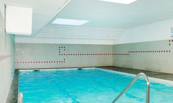 Vira Apartment | Cosy apartment for 3 people with pool, WIFI, TV and patio