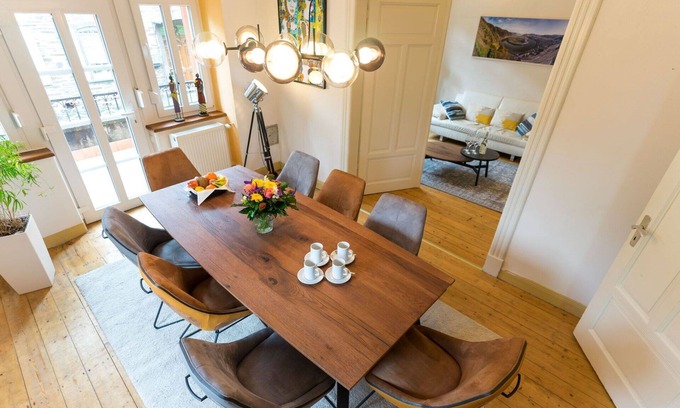 Ediger Apartment | Cosy apartment for 8 people with WIFI, TV, terrace, pets allowed and parking