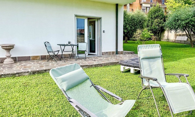 Abbadia Lariana Apartment | Cosy apartment for 4 people with WIFI, A/C, TV, patio and parking