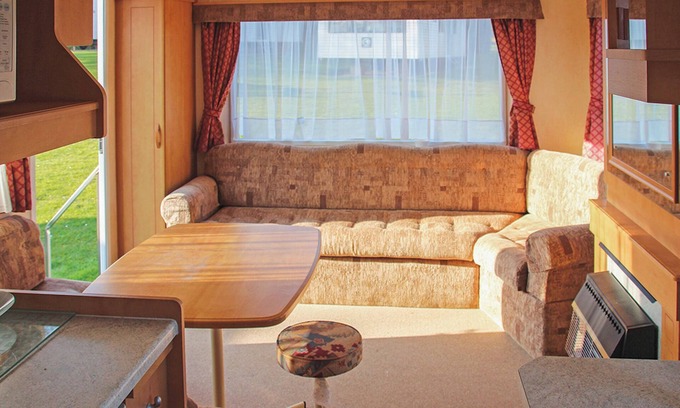 Sandown House | Cosy caravan with one double and one twin.