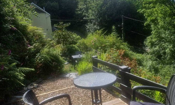 Cilgerran House | Cosy Cottage overlooking the Teifi Gorge