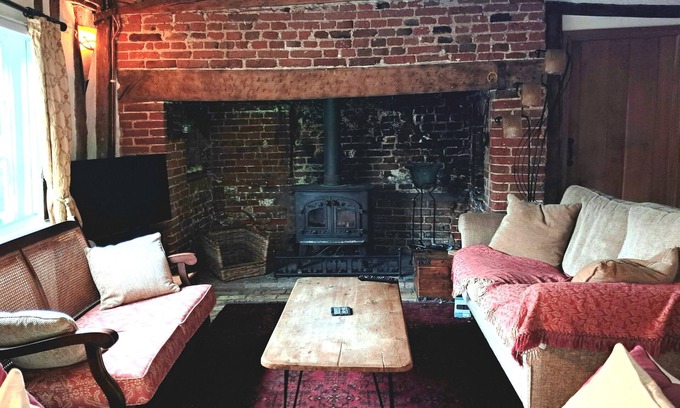 Coddenham Cottage | Cosy country cottage in pretty Suffolk conservation village