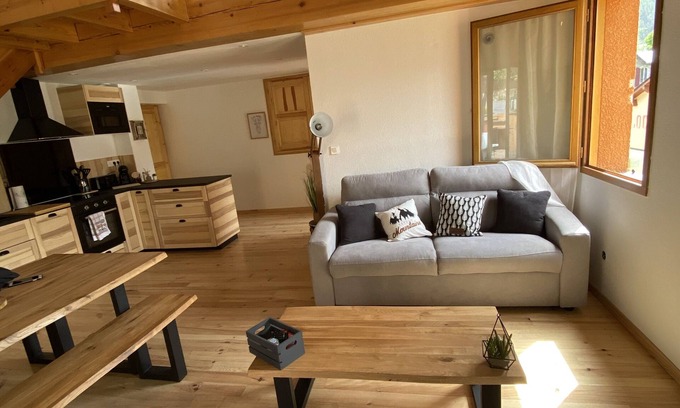 Latour-de-Carol Apartment | Cosy family apartment close to ski resorts and long walks