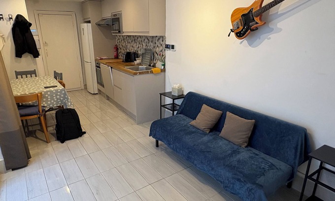 Tollington Apartment | Cosy ground floor 2 bedroom flat, central and well connected