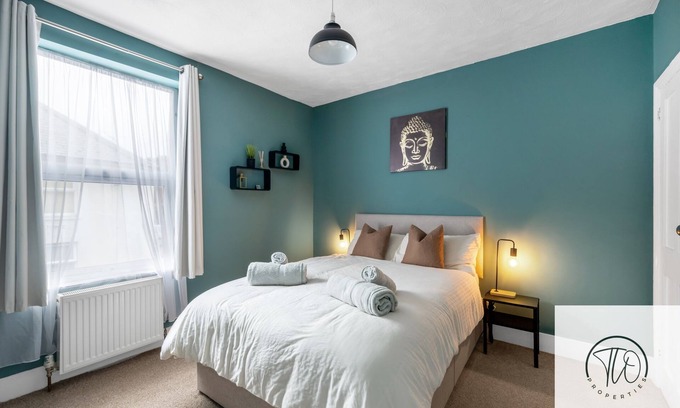 Ipswich House | Cosy Home | Central Ipswich | Contractors