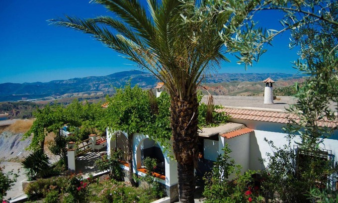 Nechite House | Cosy house in complex with swimming pool in Válor