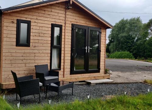 Comber House | Cosy log cabin with views of Scrabo tower