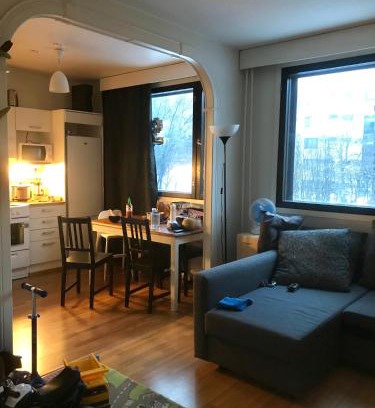 Keskinen District House | Cosy room in Pasila