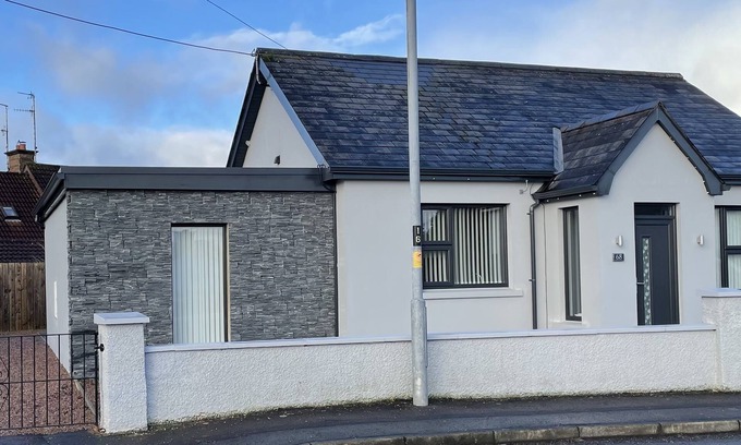 Lisnagunogue House | Cosy split level Bungalow in Ballymena, County Antrim, Northern Ireland.