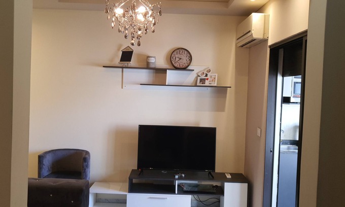 Mansourieh Apartment | Cosy studio.