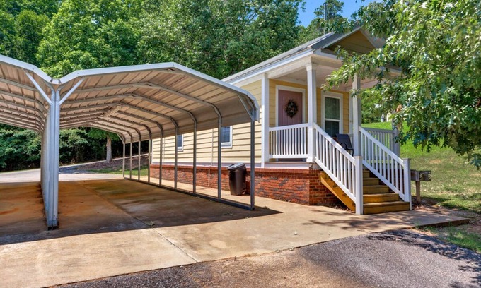Langston Cabin | Cottage #2 Fisherman's Landing/1-Bed Fishing Cottage w/Covered Boat Shelter"