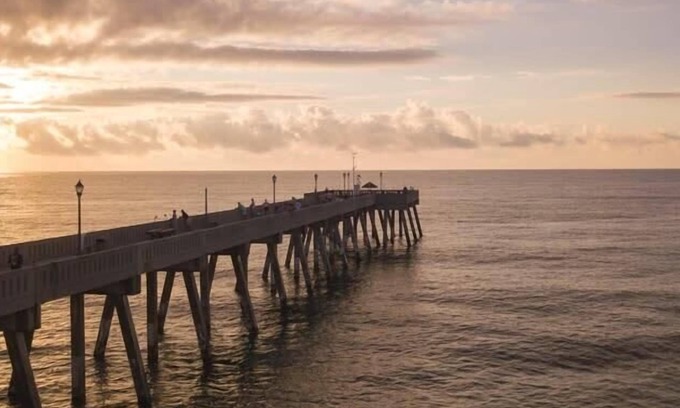 Ogden House | Cottage by the Beach: Best Suited for Large Groups