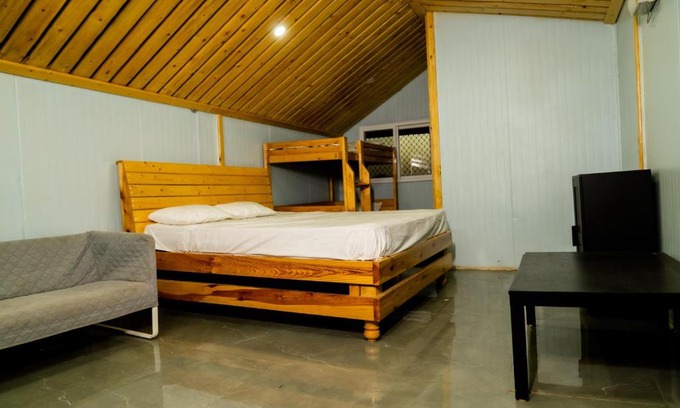 Farooq Nagar House | Cottage farm Stay - Back 2 Roots