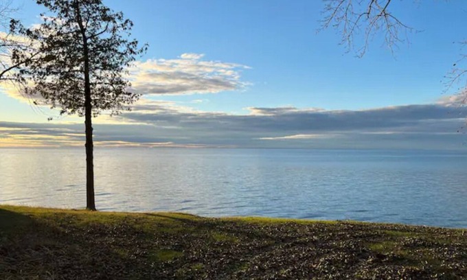 Brussels Cottage | Cottage on the Bay - Stunning Sunsets!