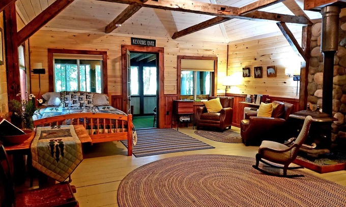 Caratunk Cottage | Cottage on the Kennebec