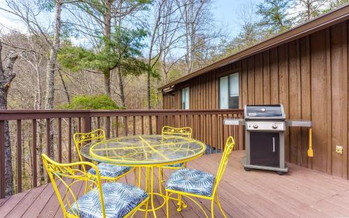 Pigeon Forge Villa | Cottage On The Ridge