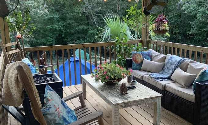 Gilbert Cottage | Cottage with pool a unique property close to wedding venues and Lake Murray