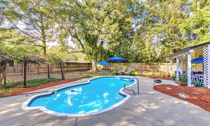 St. George Cottage | Cottage with private pool.