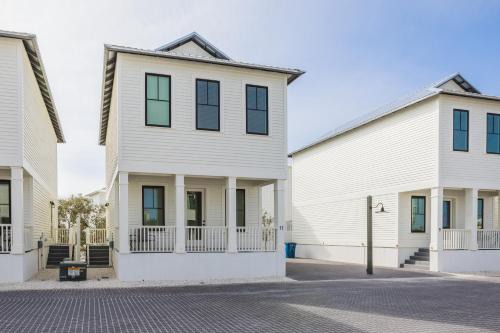 Orange Beach House | Cottages of Tannin 11